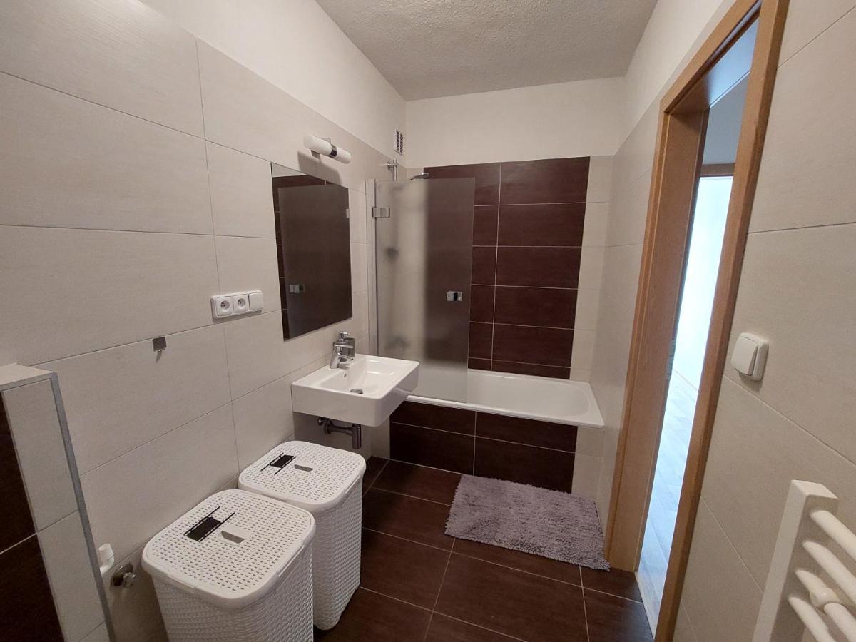 Apartman Vsemina 300 エクステリア 写真